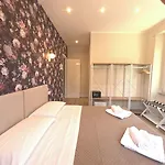 아우렐리아 가든룸 B&B 4*