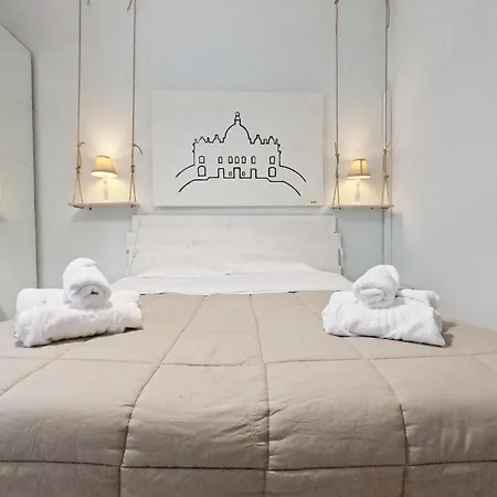 Aurelia Garden Nocleg ze śniadaniem 4*
