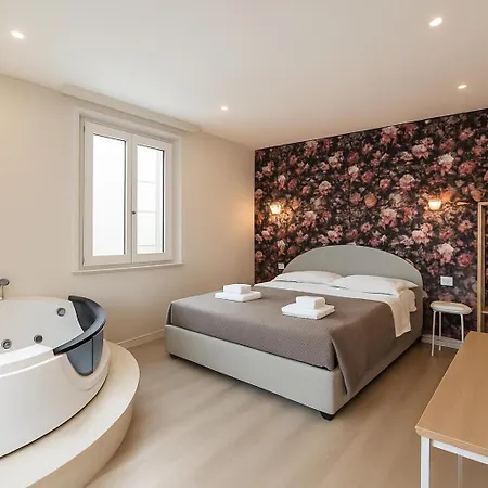 Aurelia Garden Nocleg ze śniadaniem 3*